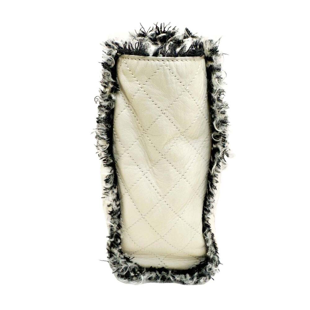 CHANEL Black Leather Logo Tote Bag - Picture 5 of 12